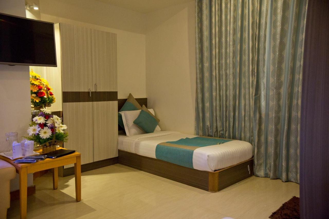 ไอศวรรย์ เลอ รอยัล Hotel ไมซอร์ ภายนอก รูปภาพ